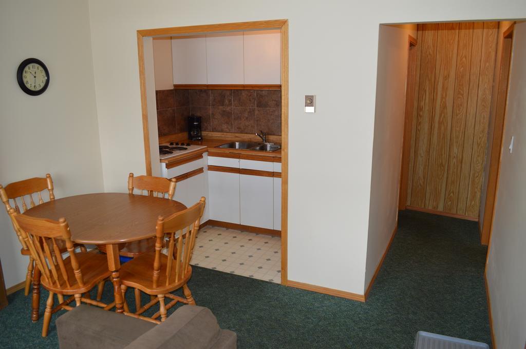 Motel Tyrol Radium Hot Springs Cameră foto
